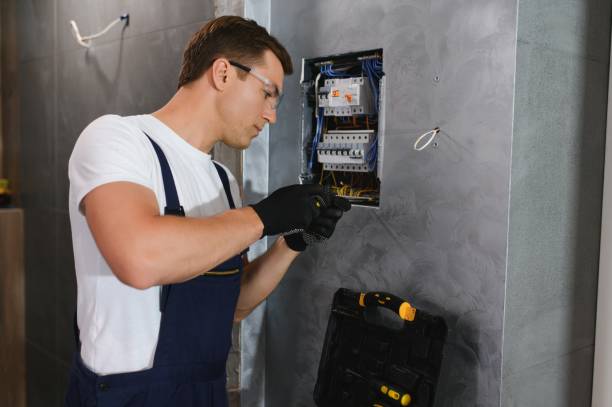 Best Affordable Emergency Electrician  in Drew, MS